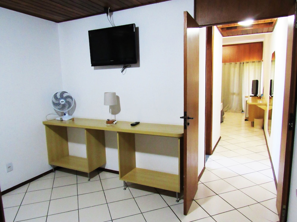 Room (Master) photo 3