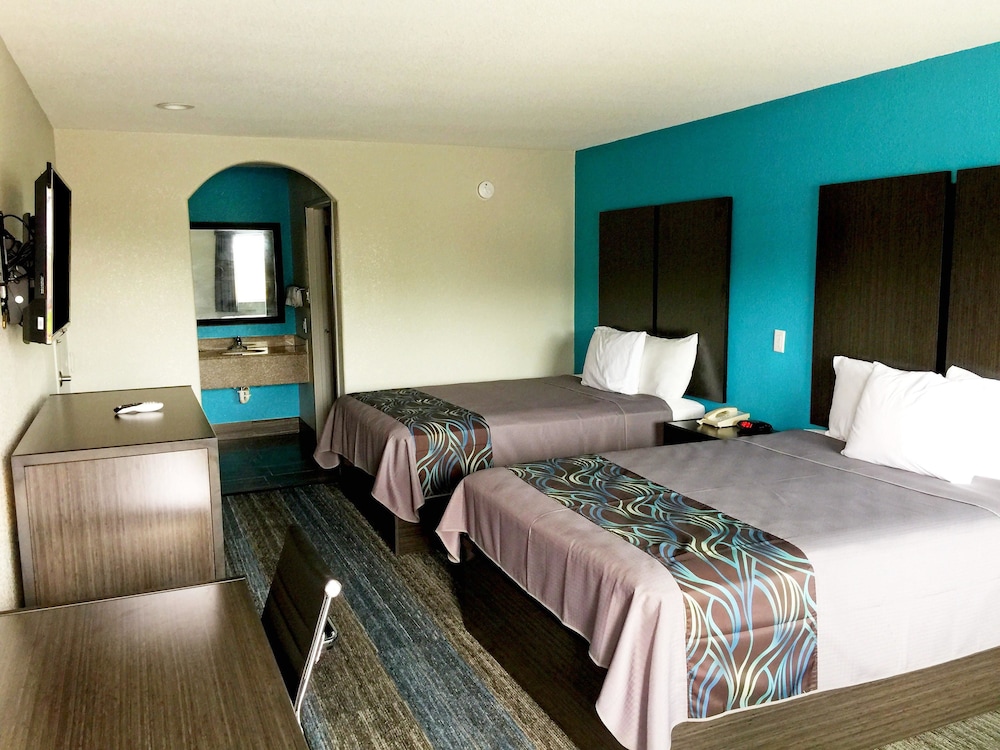 Room, 2 Queen Beds, Non Smoking photo 1