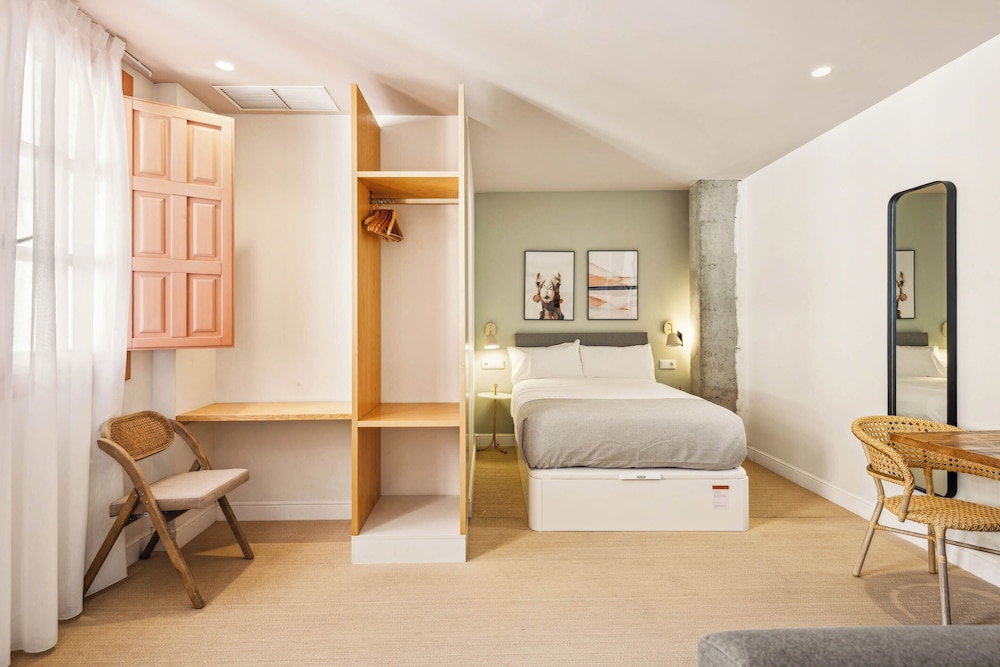 Estudio Comfort con Sofá Cama