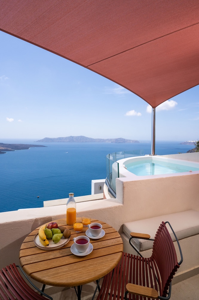 Duplex Suite with outdoor hottub Caldera View - Photo 6