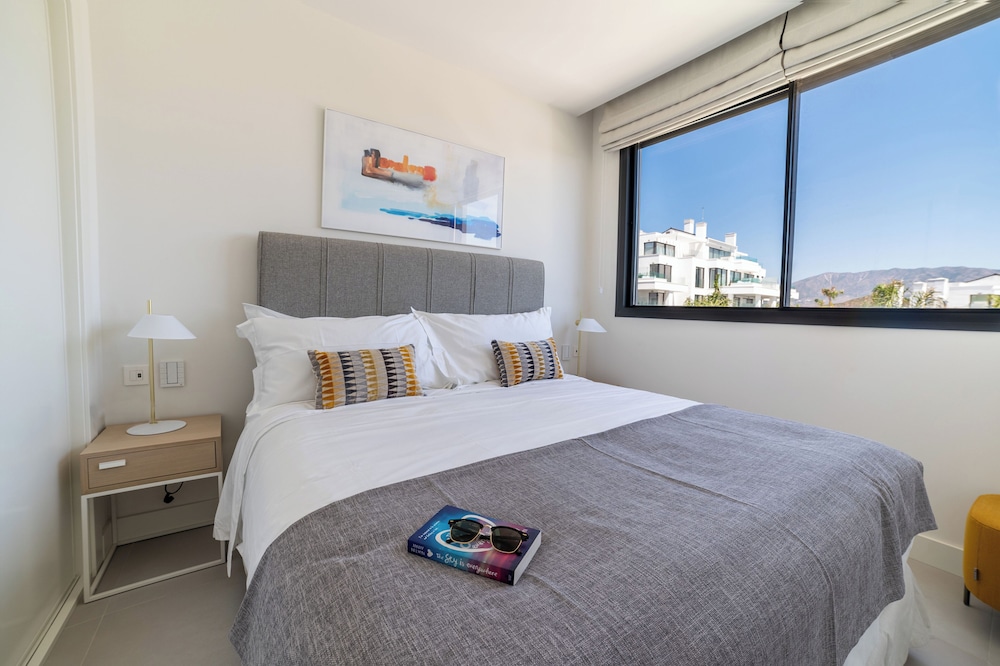 Apartamento de lujo, varias camas, piscina privada, vista al mar