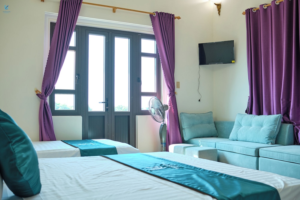 Traditional Triple Room, Balcony