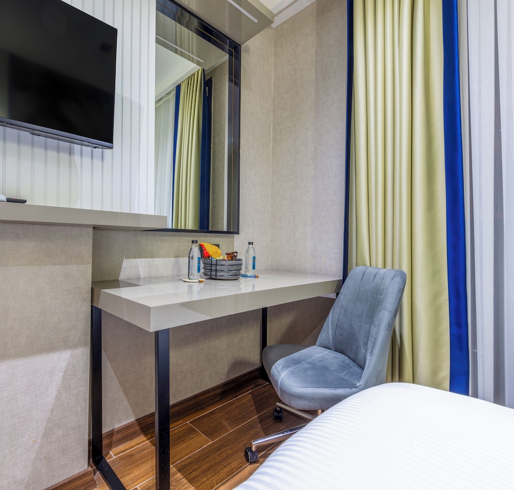 Deluxe Twin Room photo 3