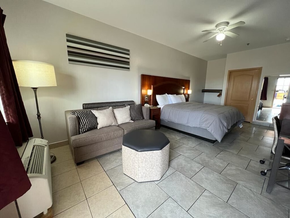 Deluxe Room, 1 King Bed with Sofa bed, Non Smoking