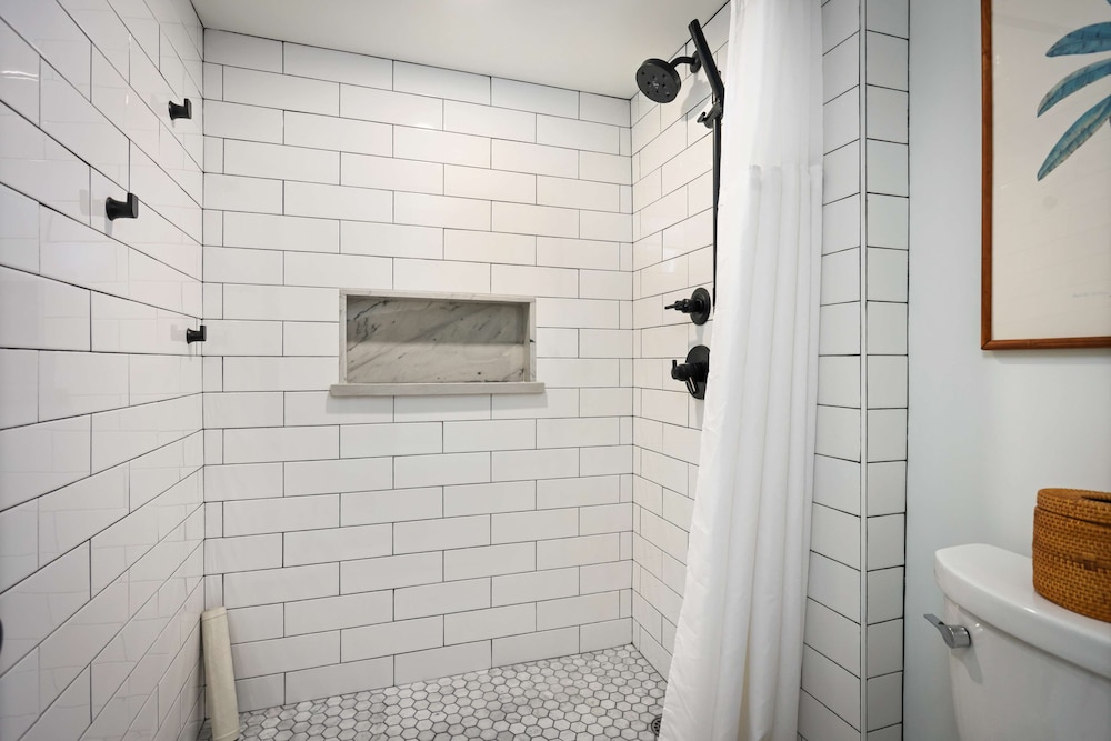 Premium Studio, Ocean View (Full Kitchen) - Photo 6