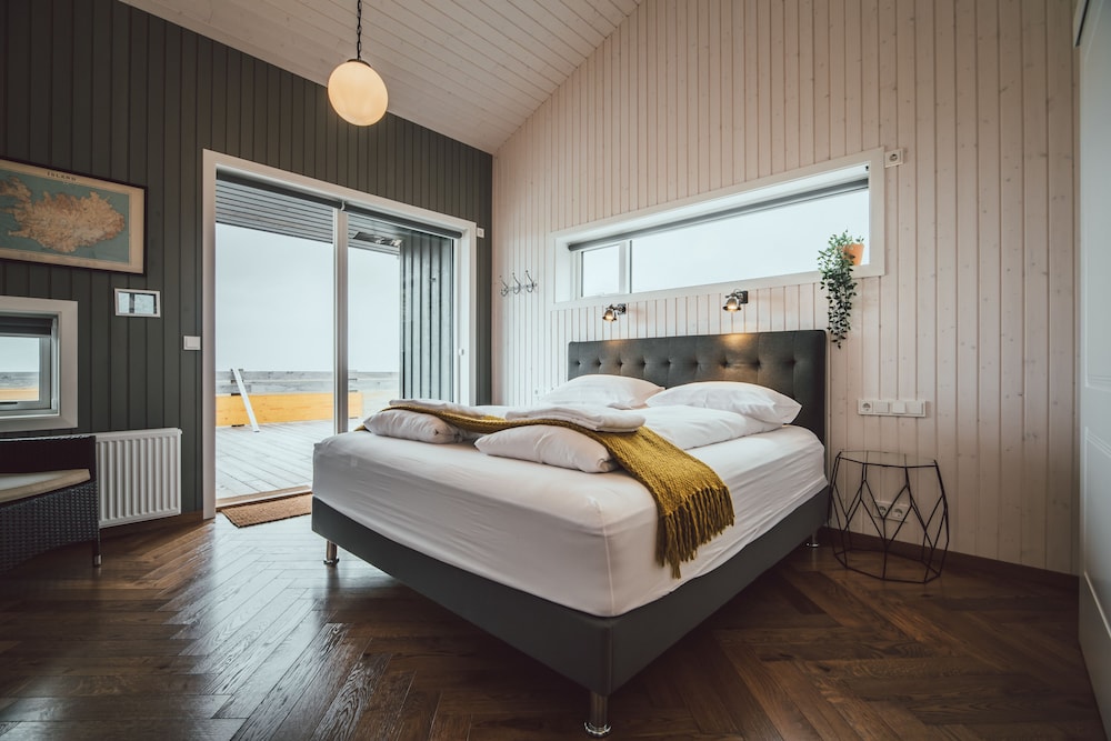 Deluxe Double Room (5)