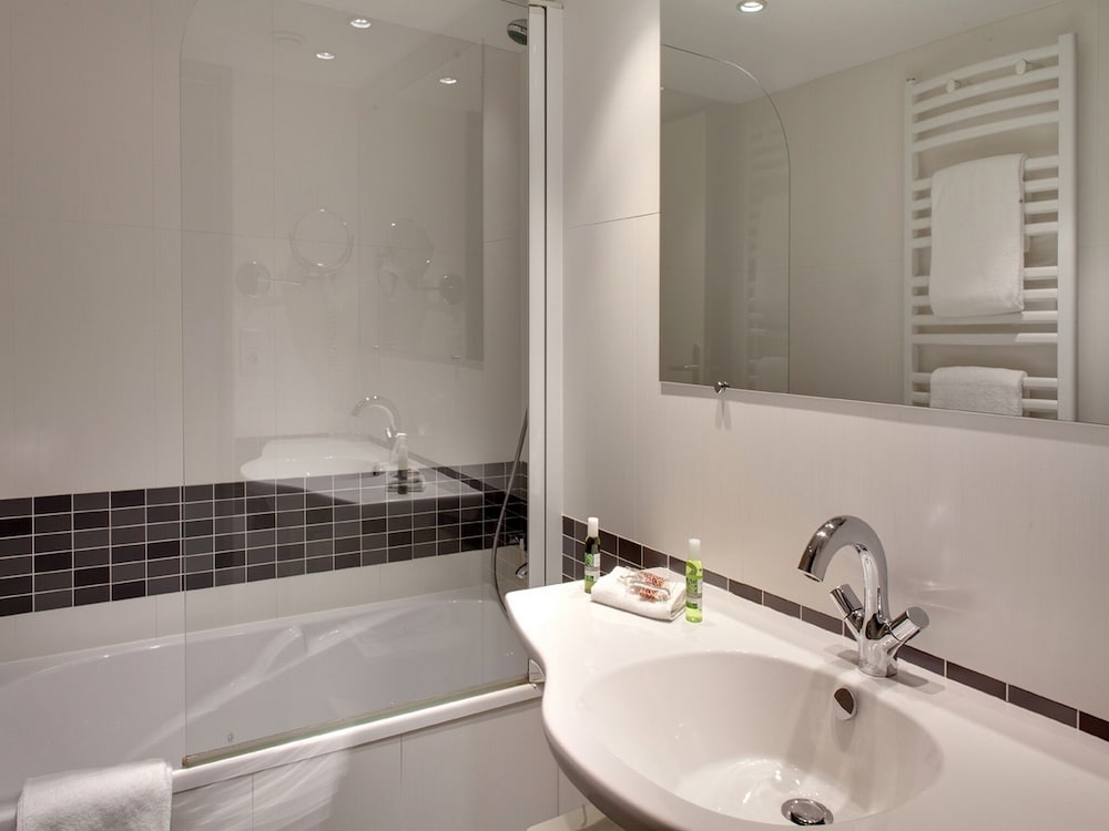Standard Double Room - Photo 2