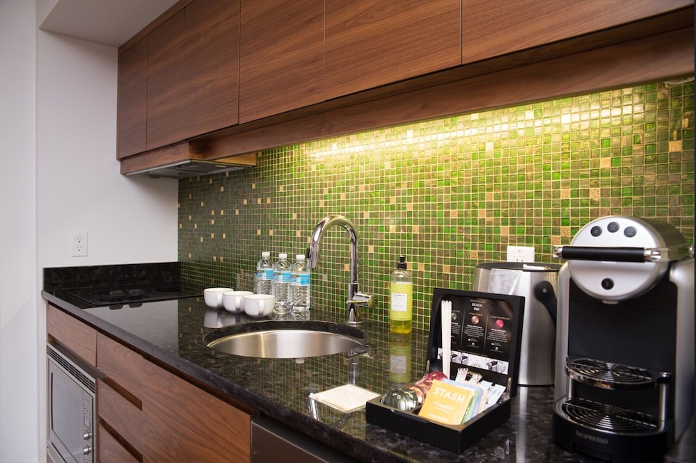 Signature Suite, 2 Bedrooms, 2 Bathrooms, Ocean View photo 3