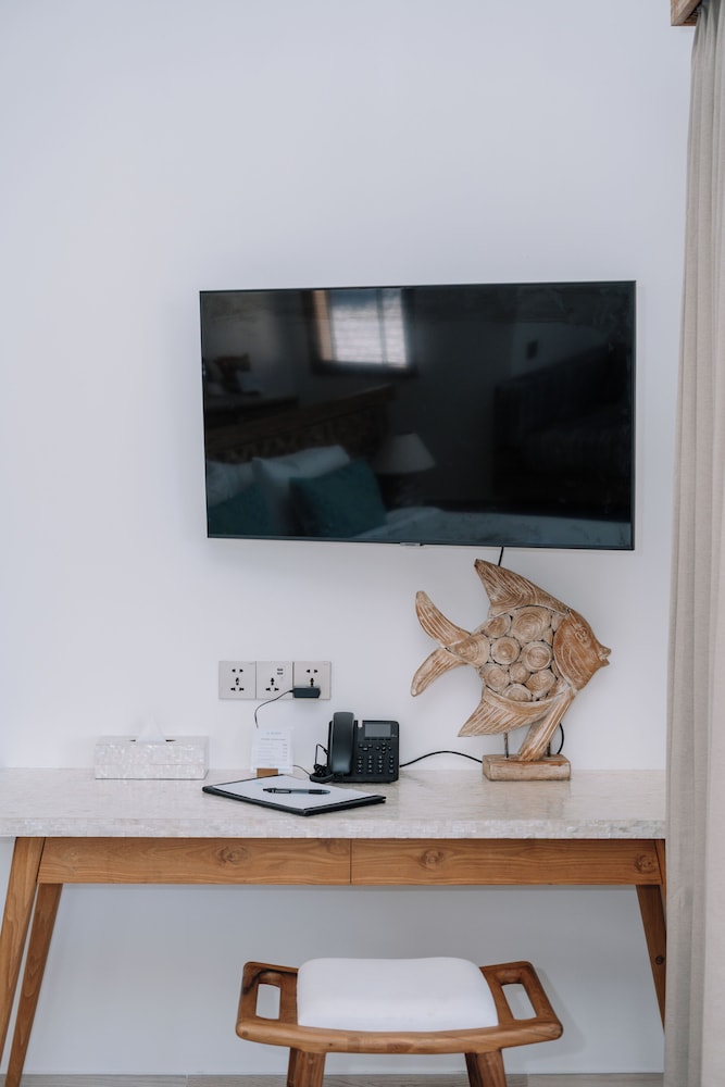 Luxury Suite, 1 Bedroom, Ocean View - Photo 6