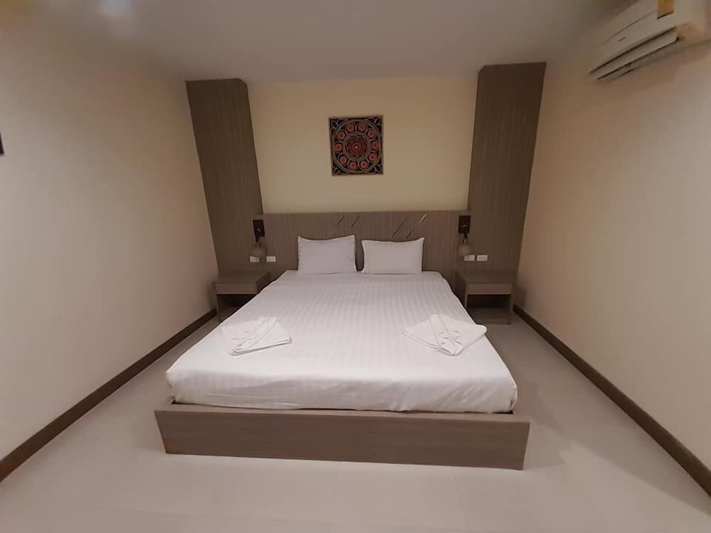 Standard Double Room - Photo 14