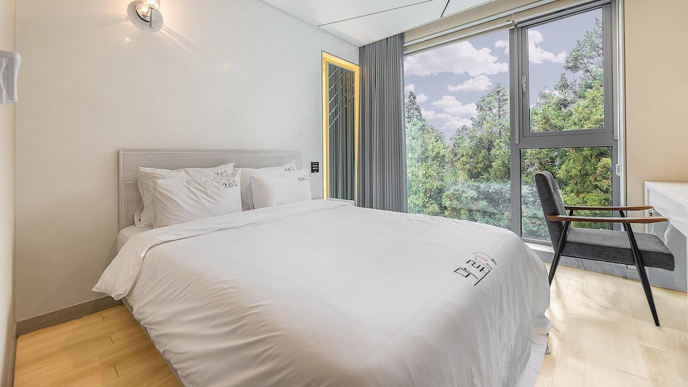 Basic Room, 1 Bedroom (201(withpet))