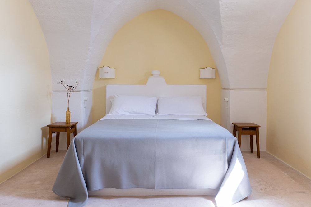Standard Suite, 1 Bedroom photo 3
