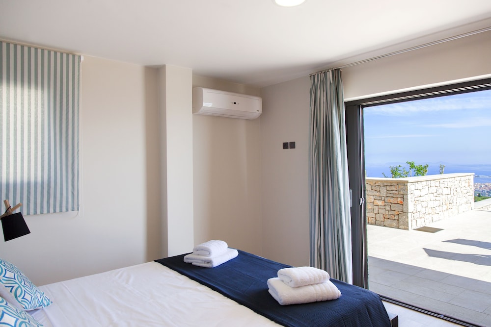 Villa (Melia) photo 1