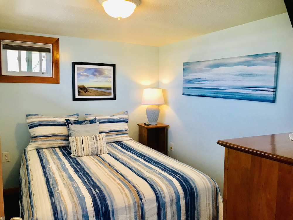 Beachfront Two Room Efficiency photo 1