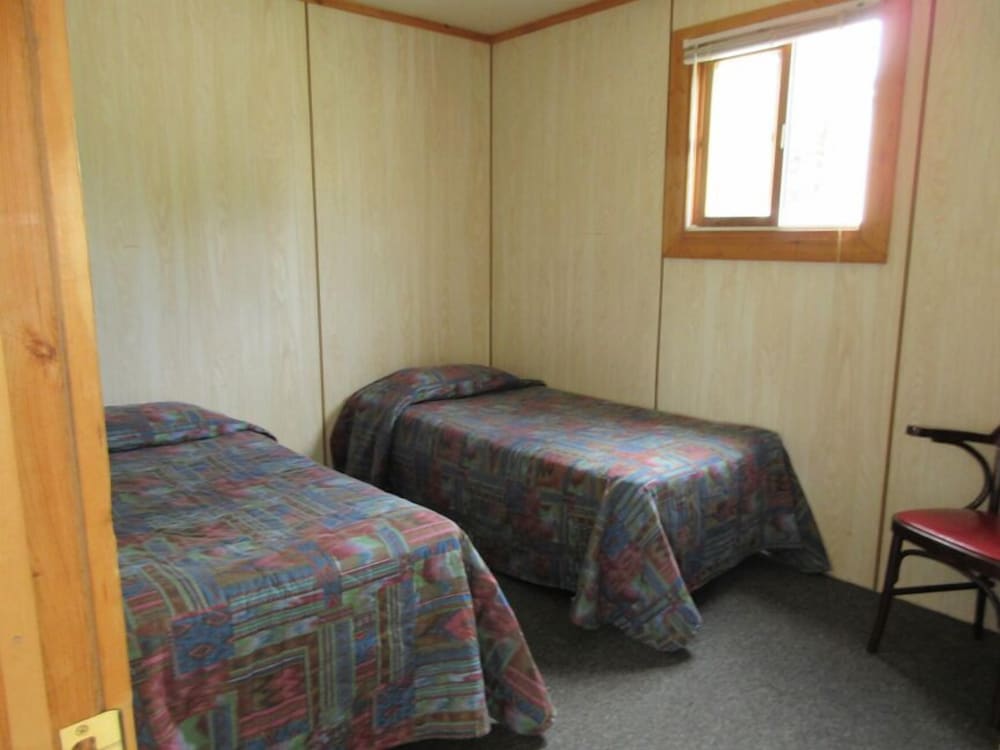 Cabin (4 Passengers) photo 1