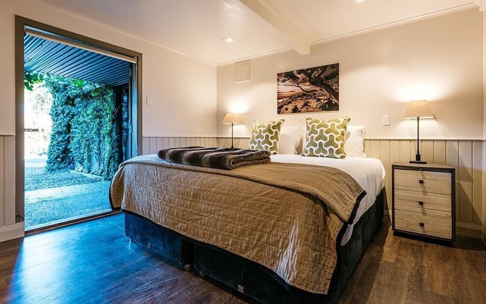 Luxury Villa photo 2