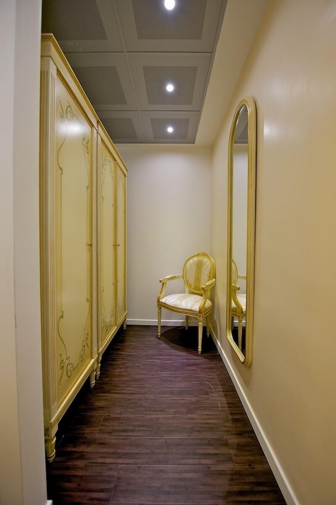Deluxe Room, 1 Double Bed - Photo 4