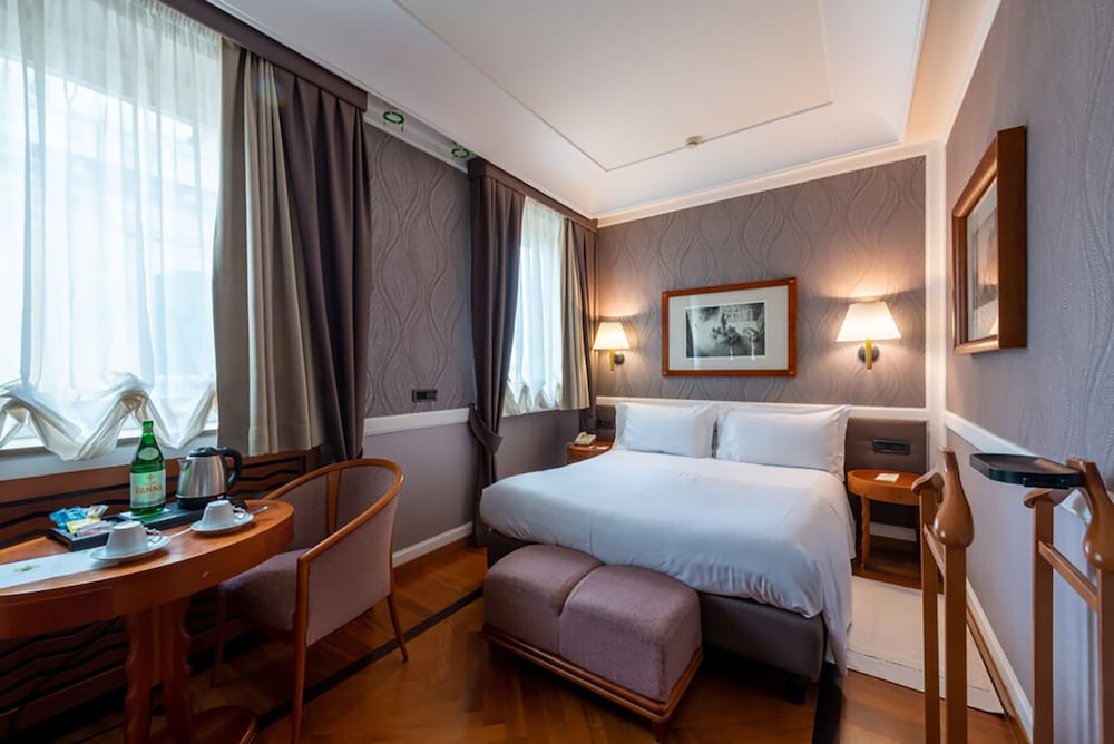 Classic Room (Small) - Photo 15