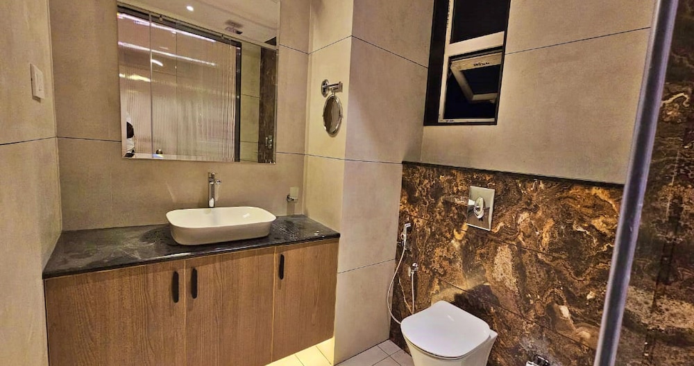 Luxury Suite photo 3