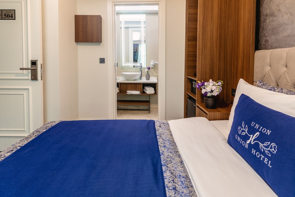 Standard Room photo 3
