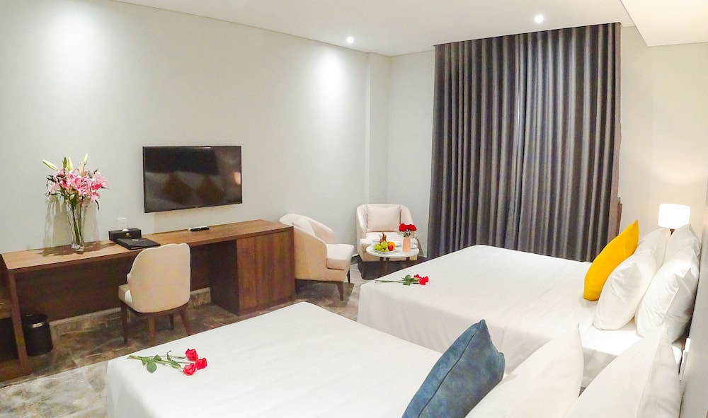 Deluxe Double or Twin Room photo 2