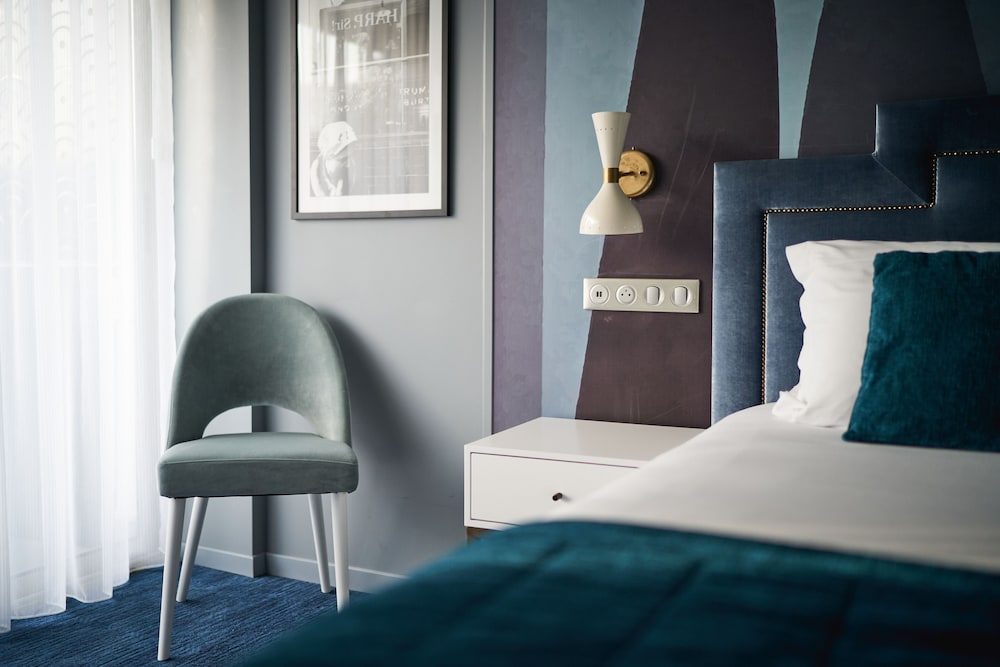 Comfort Room - Photo 1