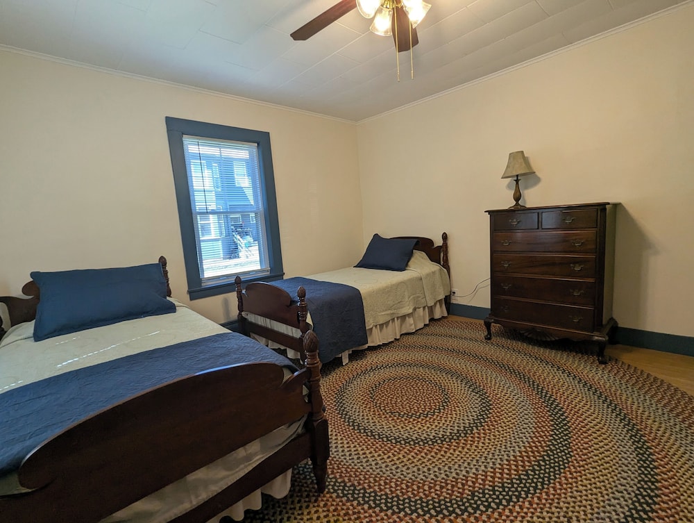 Deluxe ground floor apartment sleeps up to 6 photo 3