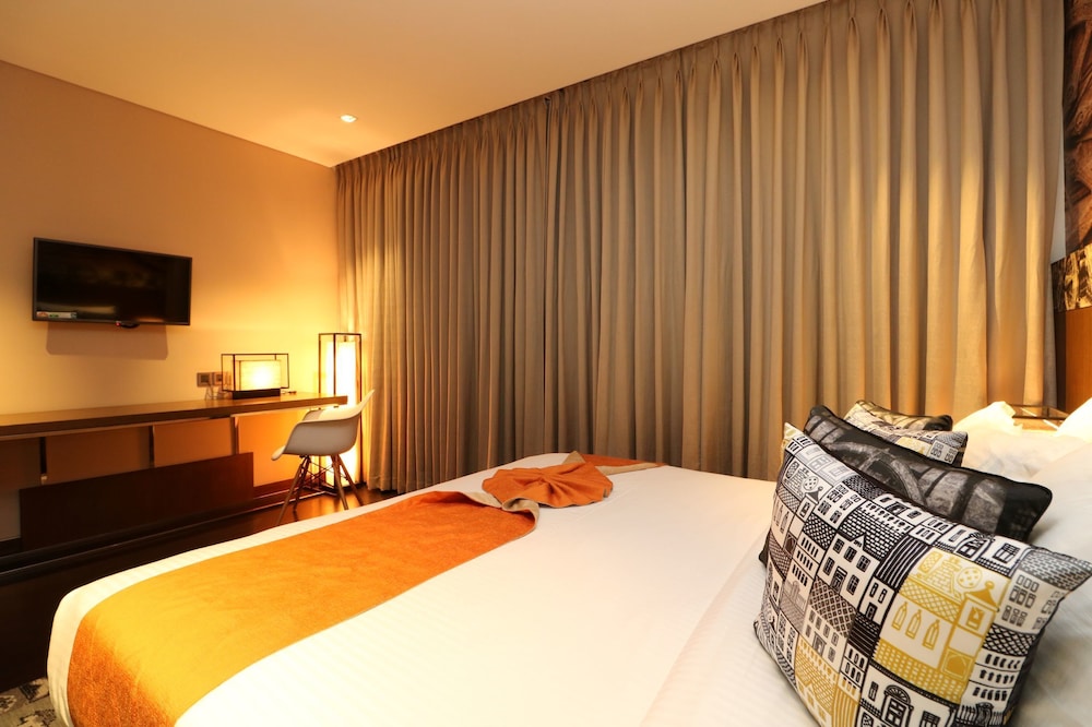 Superior Double Room, 1 Queen Bed, Non Smoking - Photo 2