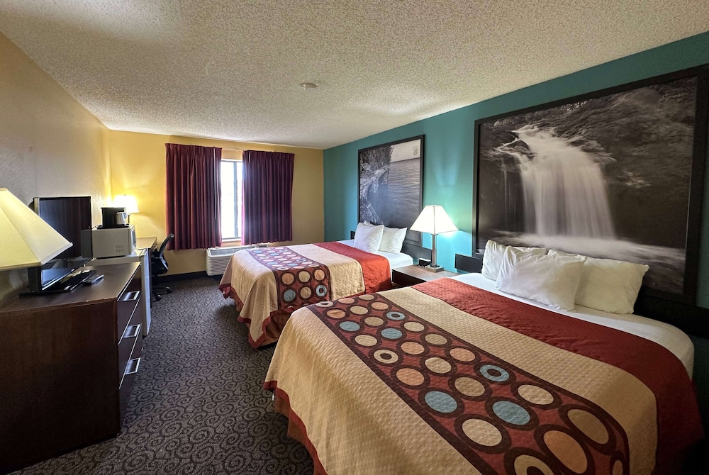 Standard Room, 2 Queen Beds - Photo 3