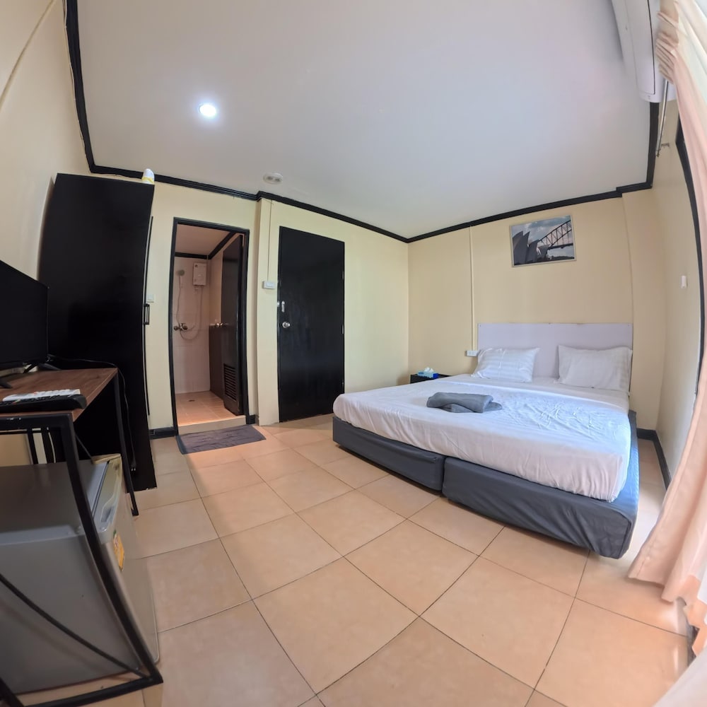 Basic Single Room, City View