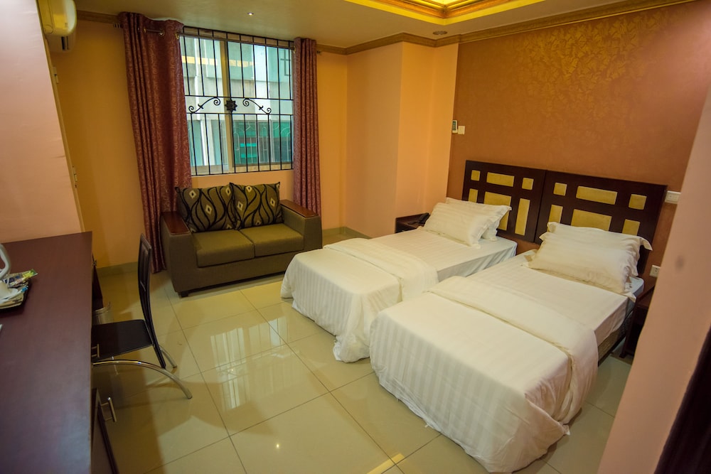 Deluxe Double or Twin Room, 1 Bedroom, City View photo 2