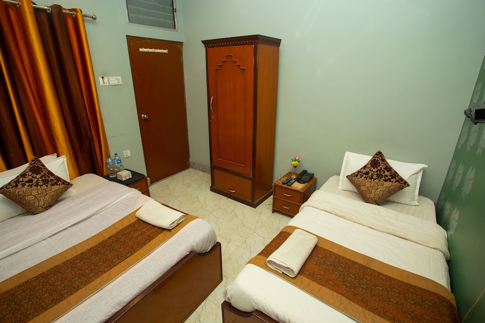 Economy Triple Room, 1 Bedroom photo 2