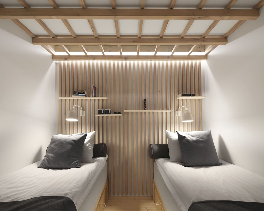 Standard Twin Room, Ensuite photo 1