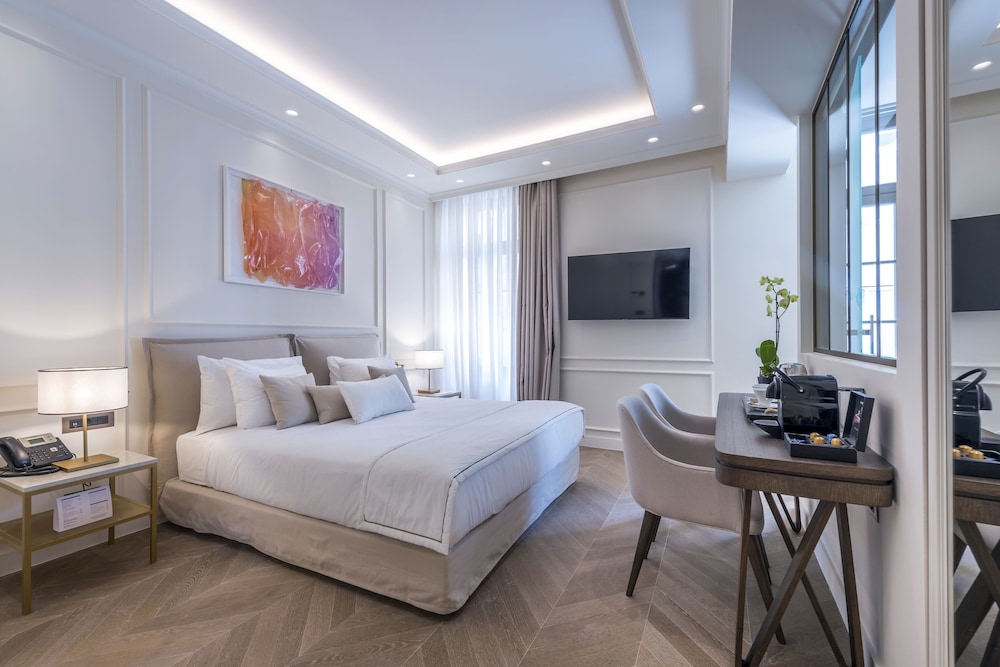 Standard Room with Balcony (Residence - Annex building)