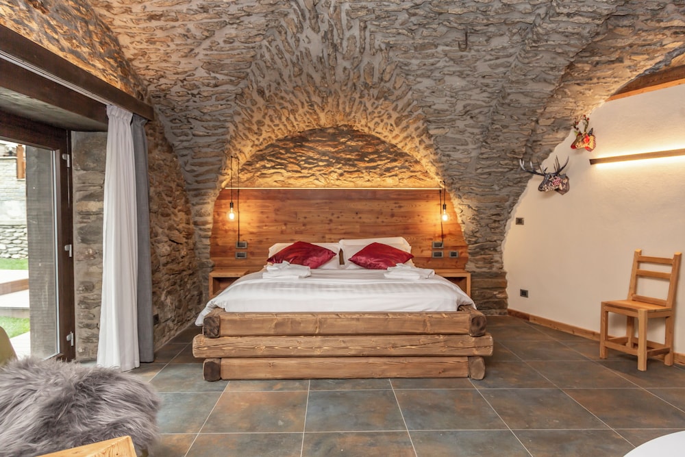 Deluxe Suite, Hot Tub