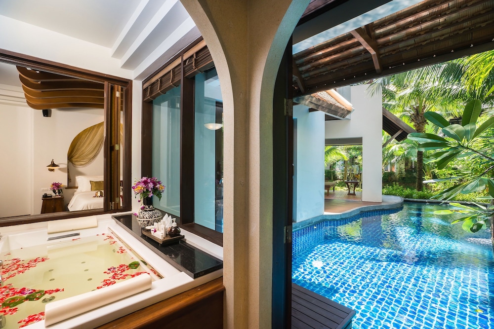 Family Pool Suites - Photo 1