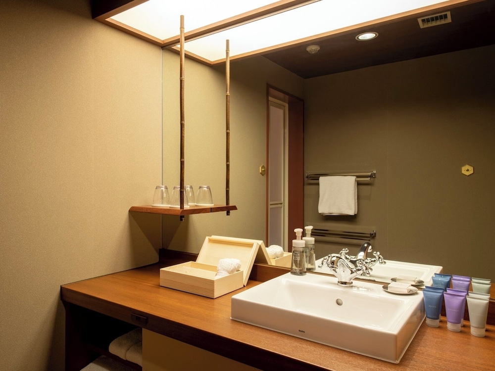 Nostalgic Japan Double (Japanese-Western Style Room), Non Smoking - Photo 4