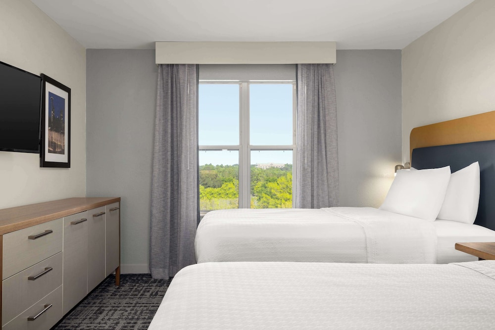 Suite, 2 Double Beds, With Balcony photo 2