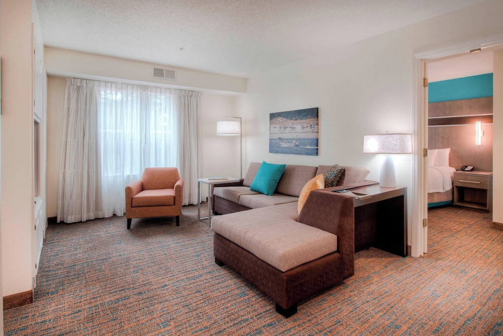 Executive Suite, 1 Bedroom - Photo 4