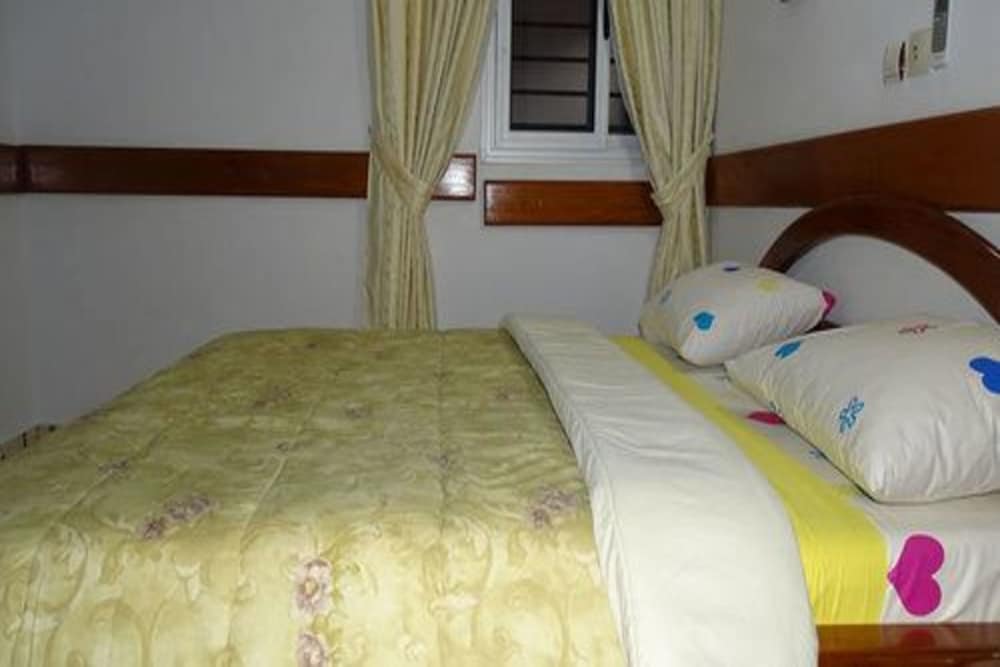 Studio, 1 Queen Bed, Non Smoking, City View