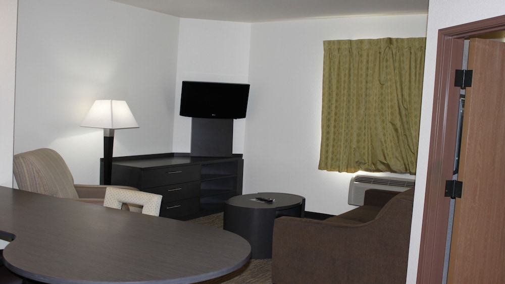 Suite, 1 Bedroom (1 Queen) photo 3