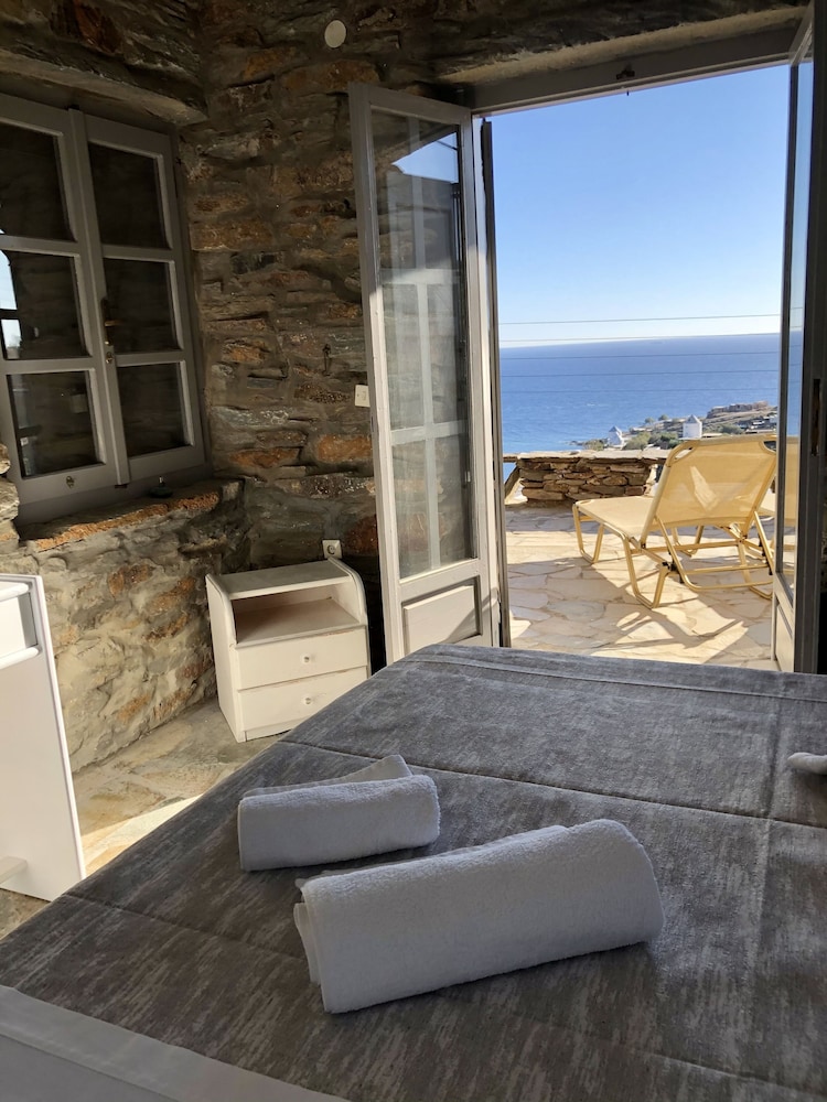 Traditional Villa, 2 Bedrooms, Oceanfront photo 3