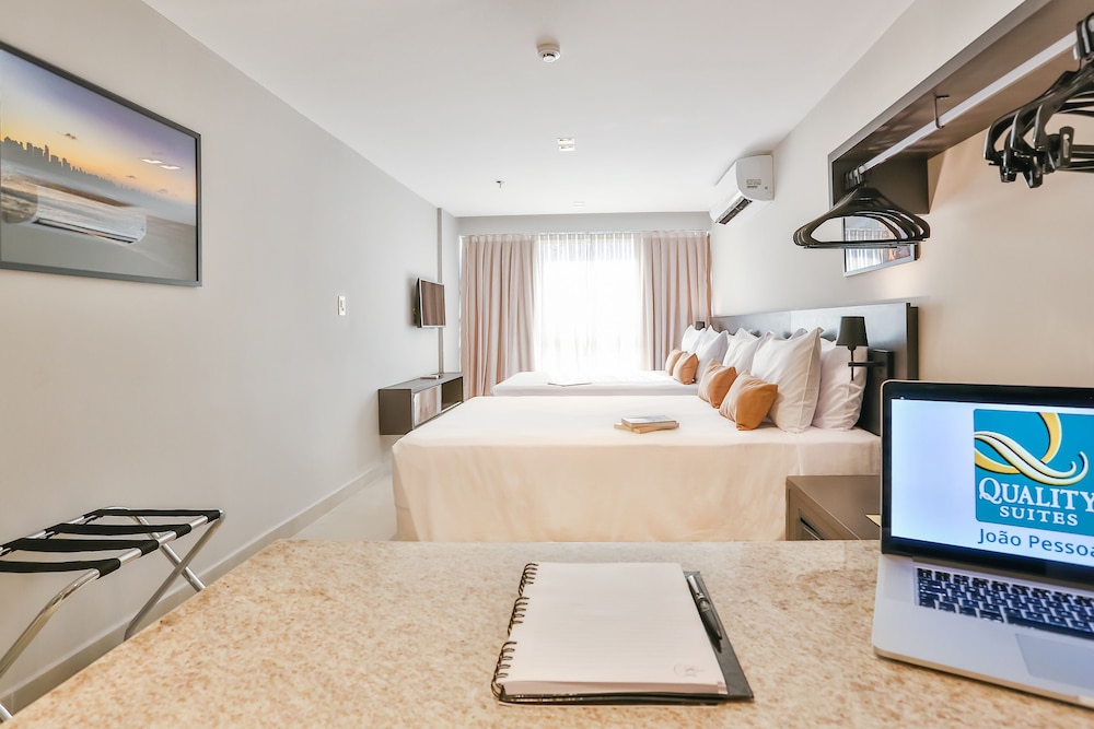 Superior Quadruple Room, 2 Double Beds - Photo 3