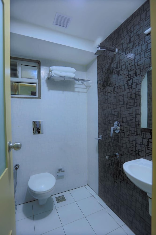 Deluxe Double Room, Non Smoking photo 2
