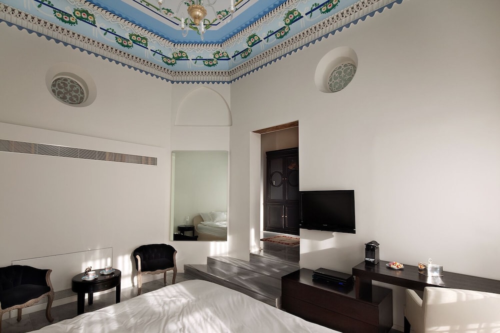 Royal Room photo 2