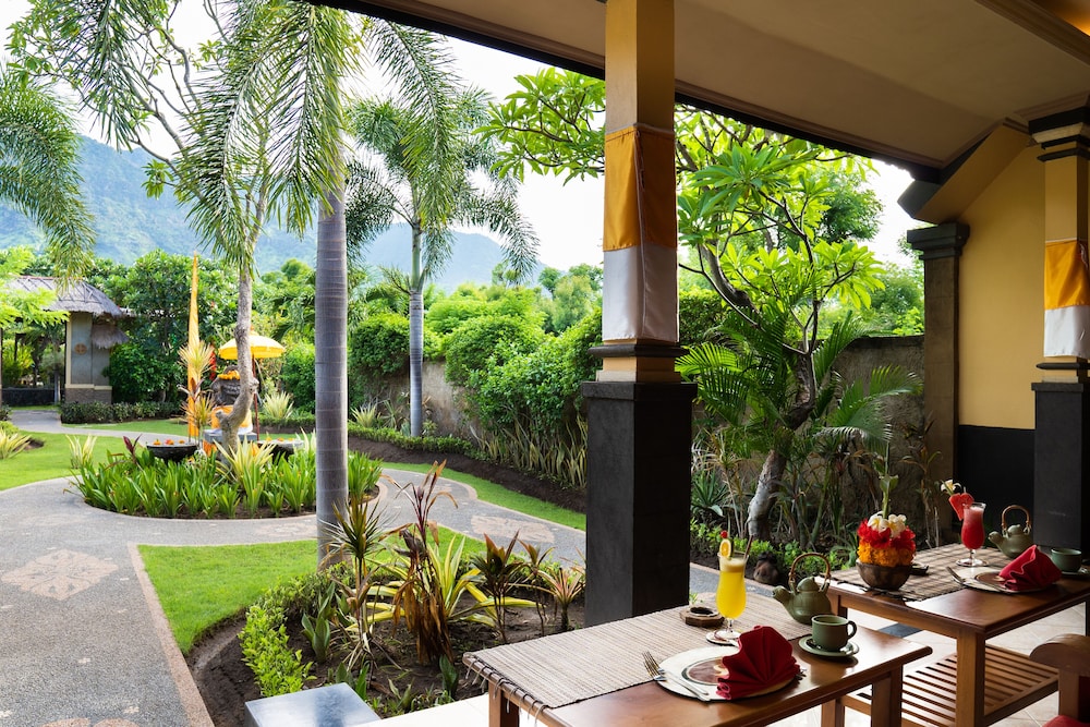 Suite (Mountain & Garden View) photo 3