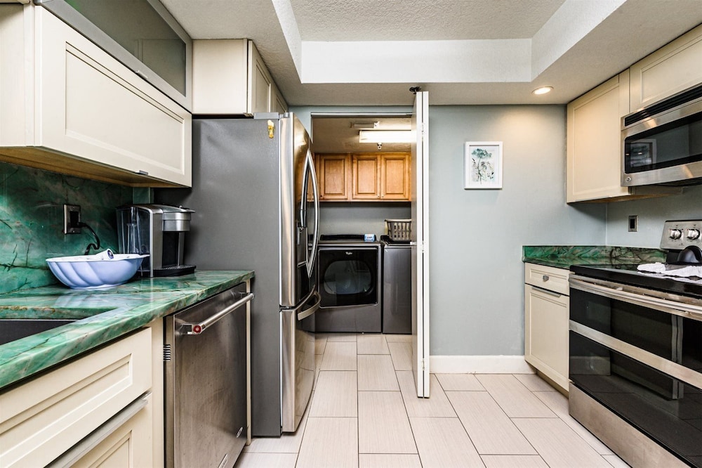 Condo (Ashley Unit 906) photo 2