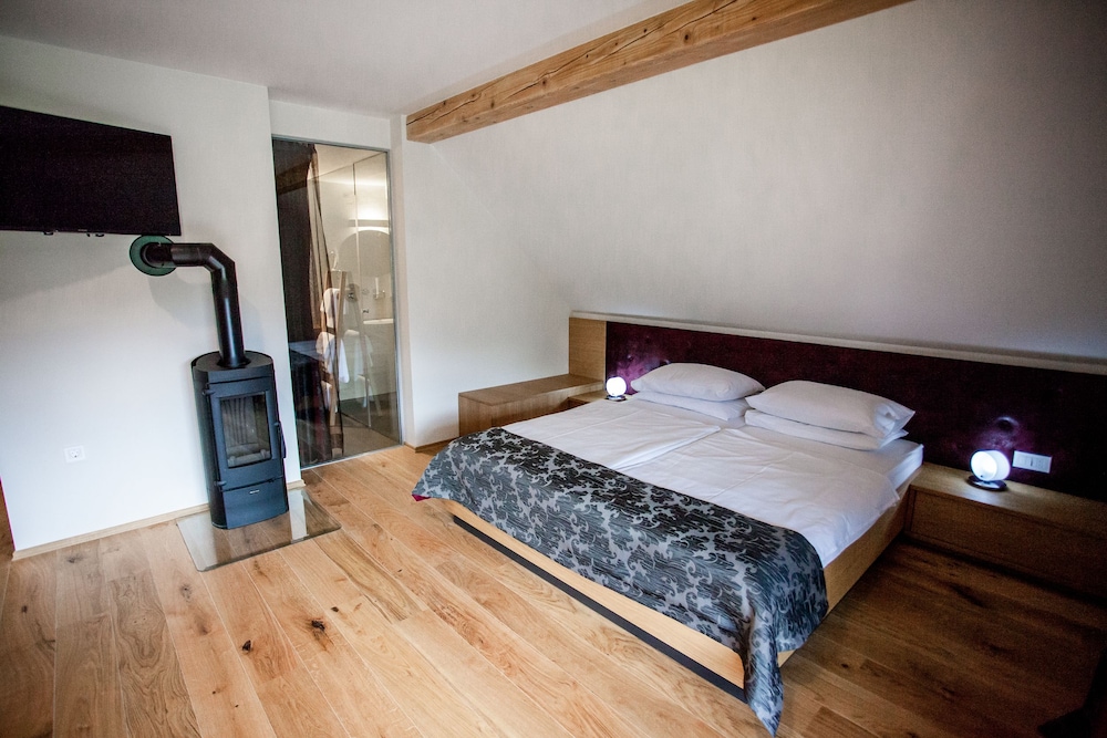 Superior Double Room, 1 Double Bed with Sofa bed, Mountain View photo 1