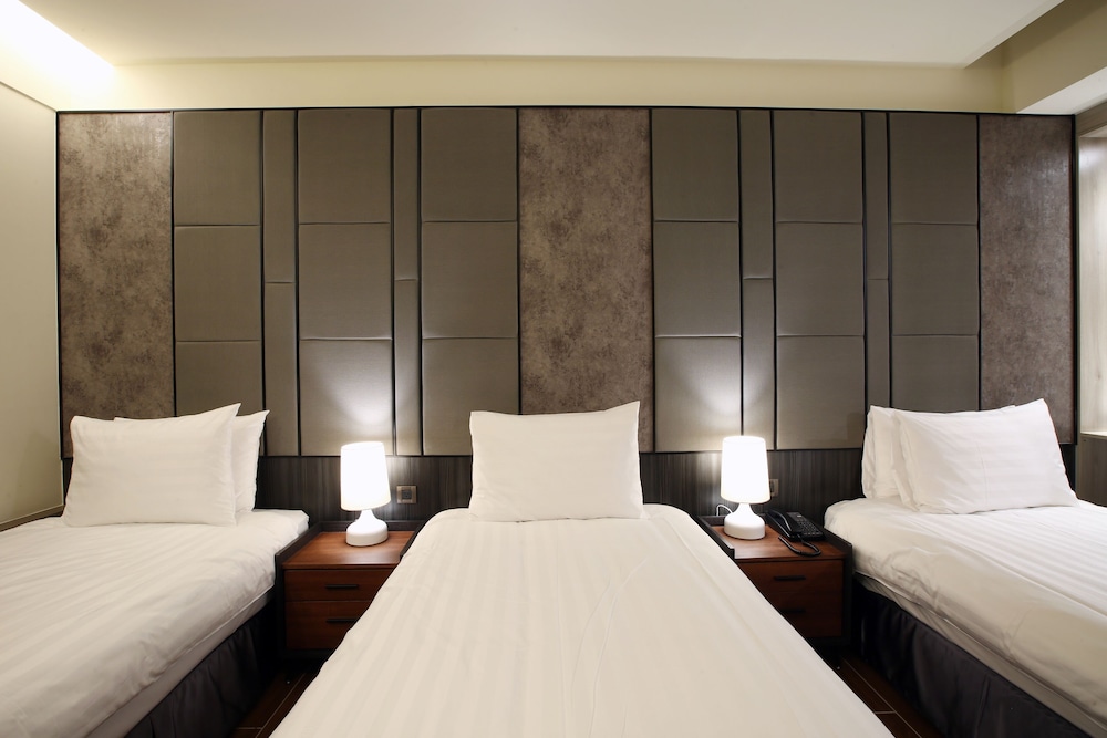 Elite Triple Room photo 2