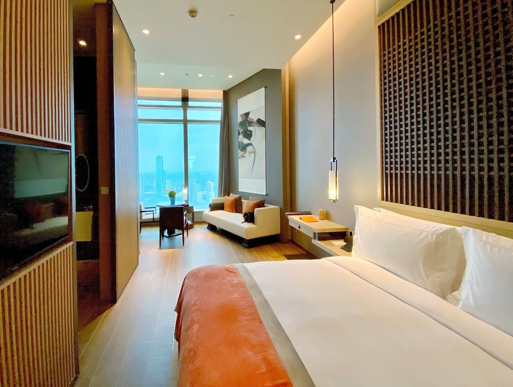 Deluxe Room, 1 King Bed